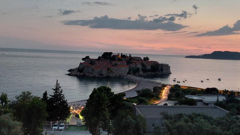 Mještani Svetog Stefana apeluju: Hoće li država konačno reagovati? | Radio Televizija Budva