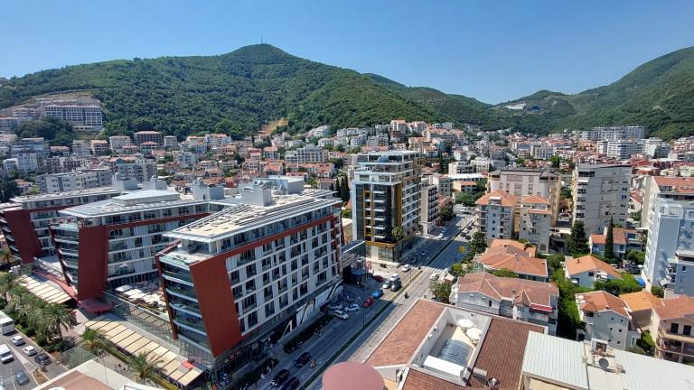 Zapošljavanje stranaca u Budvi rijetko preko Zavoda za zapošljavanje | Radio Televizija Budva