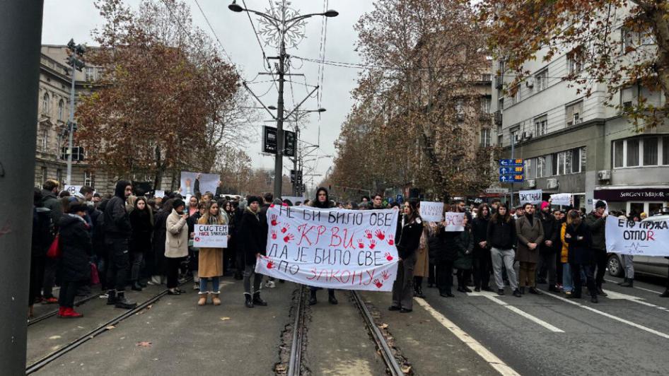 Studenti u Beogradu odali poštu i žrtvama tragedije na Cetinju | Radio Televizija Budva