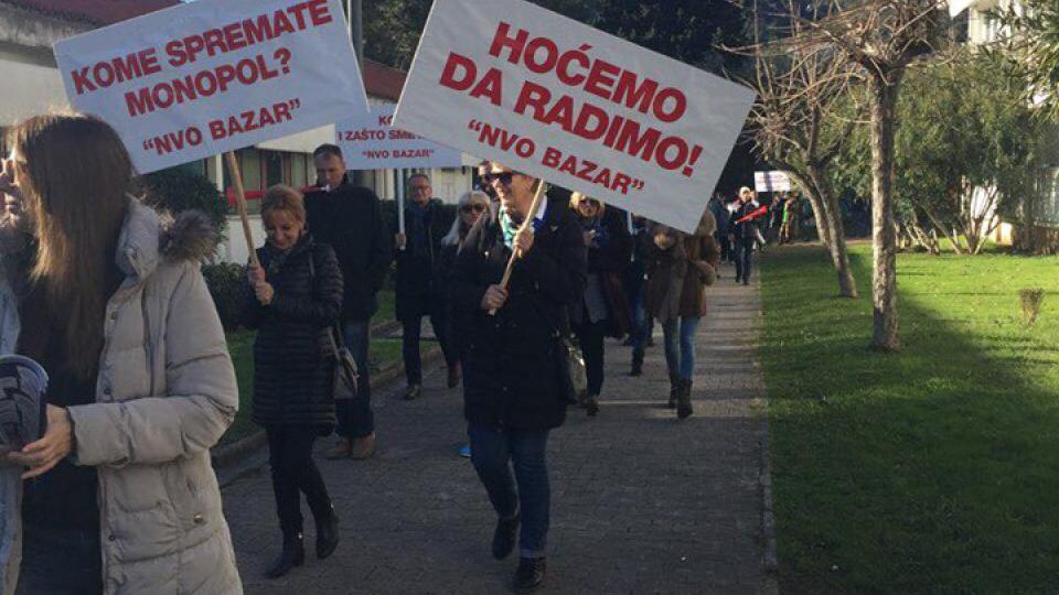 Počelo protestno okupljanje NVO 