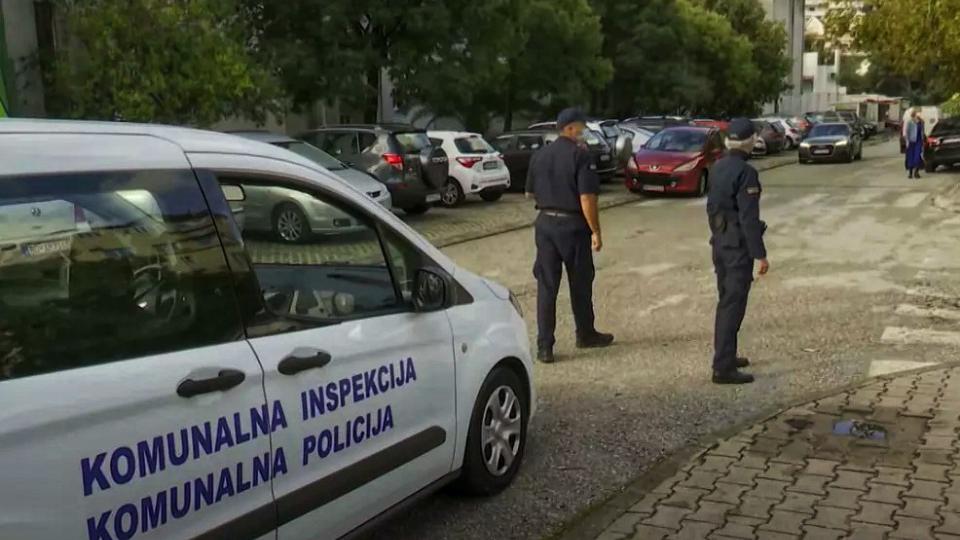 Komunalni policajci i inspektori svakog dana na terenu, priprema za praznike u toku | Radio Televizija Budva