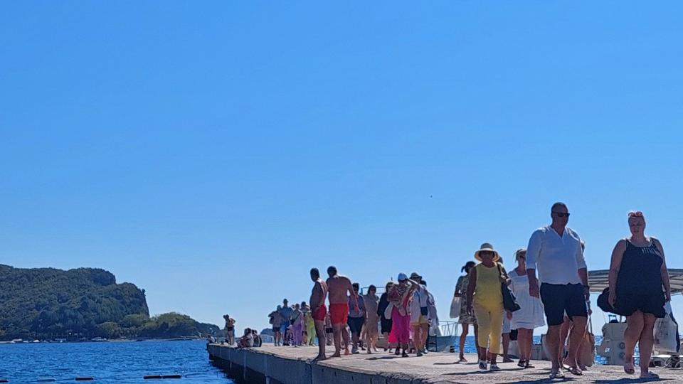 U maju 111,46 hiljada turista | Radio Televizija Budva