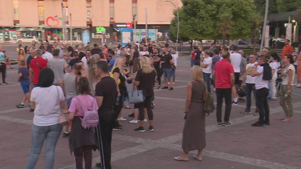 U Podgorici građani protestovali protiv novih mjera | Radio Televizija Budva