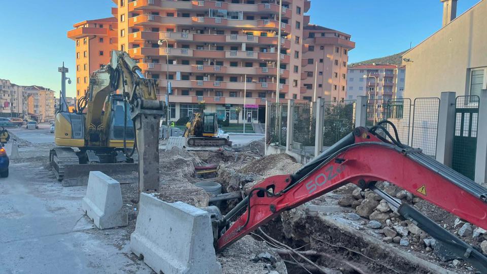 (FOTO) Sa terena: Radovi i dalje aktivni | Radio Televizija Budva