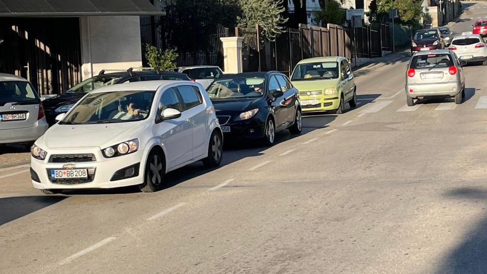 (FOTO) Jutro u gradu: Sunčano i prometno | Radio Televizija Budva