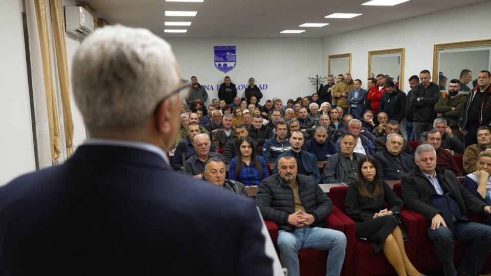 Mandić: Skupština i Vlada su oslobođene bivšeg režima, ostala je još institucija predsjednika CG! | Radio Televizija Budva