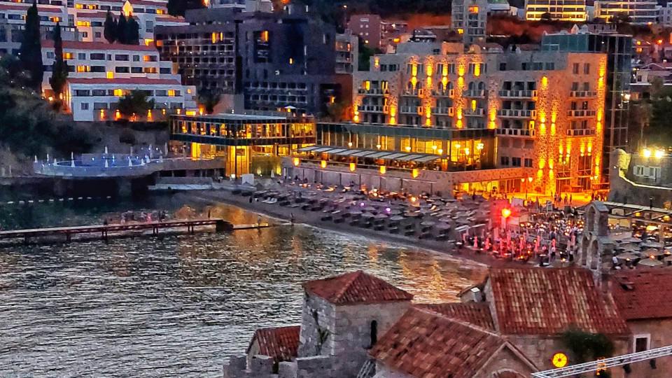 Crna Gora među bezbjednijim zemljama za šetnju noću | Radio Televizija Budva