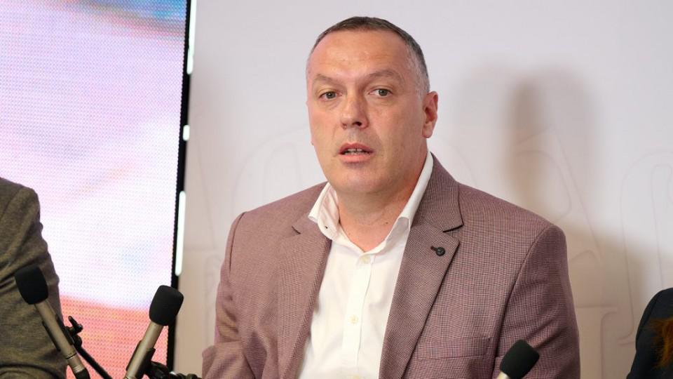 Božović: Nasilje nad nastavnicima moramo sistemski riješiti, a ne zataškavati | Radio Televizija Budva