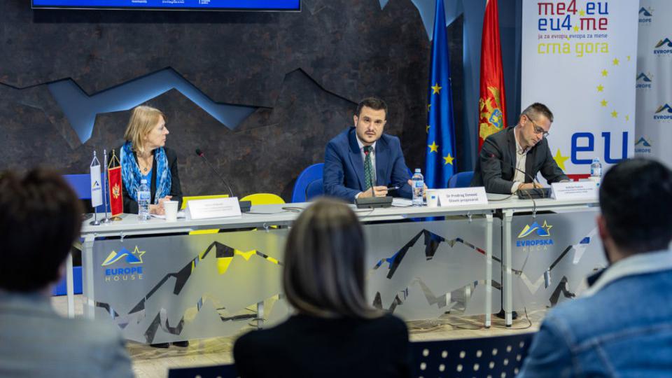 Zenović: Medijske slobode od suštinskog značaja za demokratski razvoj društva | Radio Televizija Budva