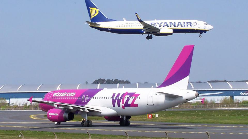 Gdje možemo jeftino letjeti: Donosimo pregled linija Ryanaira i Wizz Aira iz Podgorice | Radio Televizija Budva