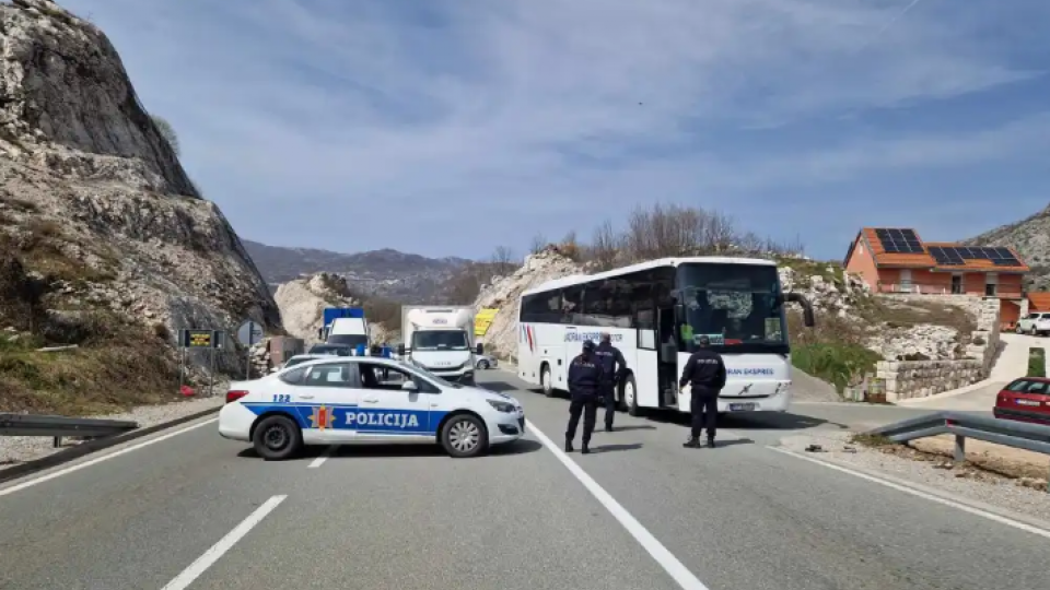 Radnici Košute danas ponovo blokiraju saobraćaj | Radio Televizija Budva