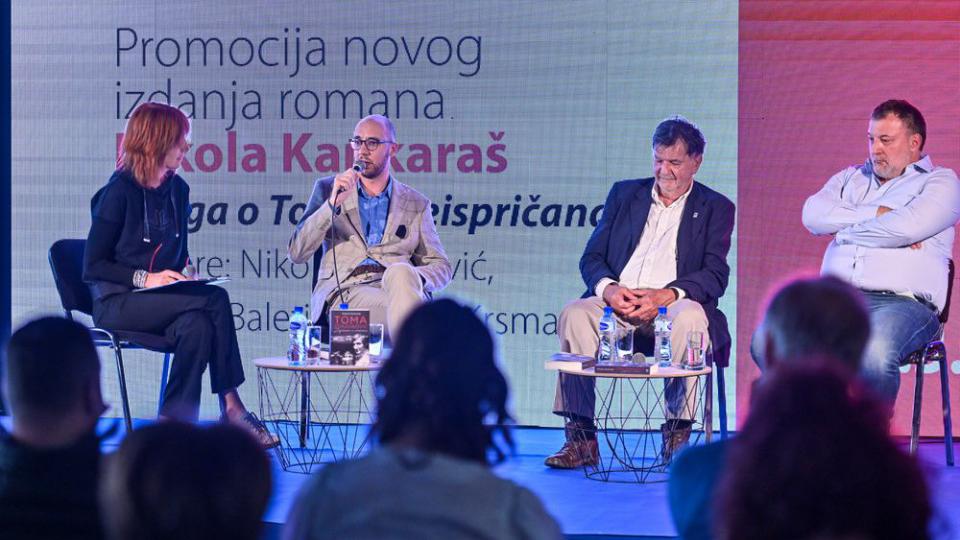 Duh Tome Zdravkovića Živi: Na Sajmu knjiga promovisana Knjiga o Tomi | Radio Televizija Budva
