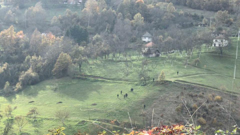 Majka i snaha vidjele Balijagića, kroz voćnjak pobjegao u šumu | Radio Televizija Budva