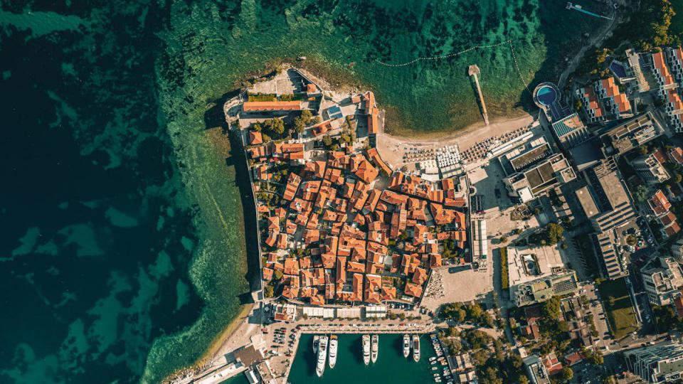 Kordić čestitala Dan opštine Budva:  Budva je srce crnogorskog turizma i jedan od najposjećenijih turističkih centara na Jadranu | Radio Televizija Budva