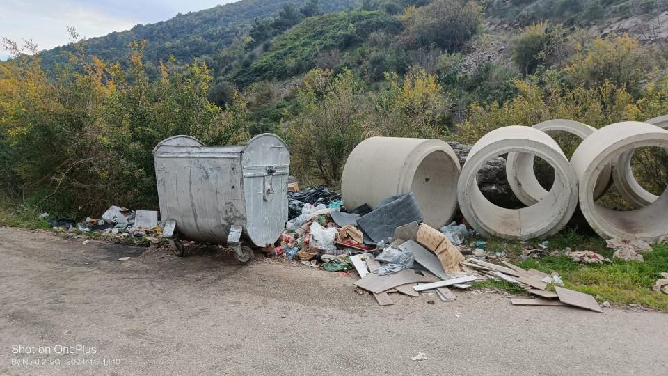 Čitaoci šalju: Pješačka staza ka Krapini, ružna slika grada | Radio Televizija Budva